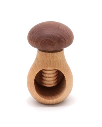 Pähkli purustaja puidust|