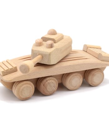 Mänguasi tank puidust